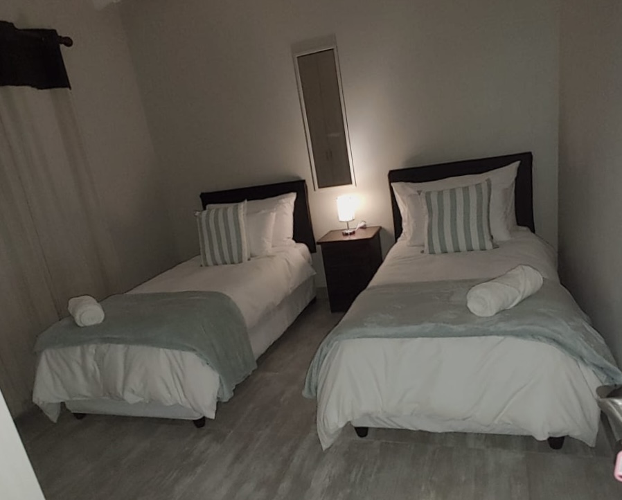 3 Bedroom Property for Sale in Myburgh Park Western Cape